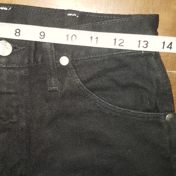 Vintage, cowboy cut, slim fit, fitted seat and thigh, Wrangler Jean's. Size 7×34 - Picture 5 of 7